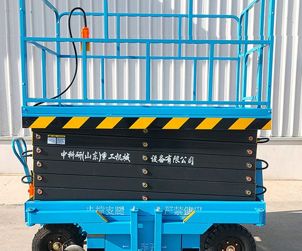 博罗自行走升降机